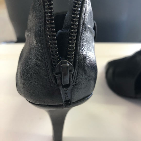 Aldo black open toe stilettos - Picture 2 of 5